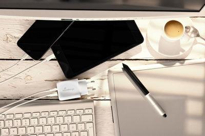 BATTERY CHARGER 4-SLOT/D4 EU NITECORE